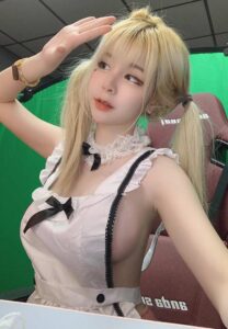 แป้งสามป๋อง แม่บ้าน