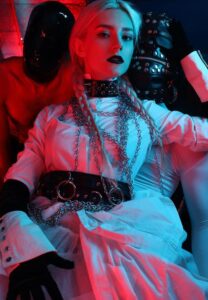 Eva-Elfie-บาร์บี้