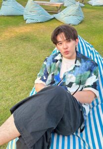 ซุง-ศตาวิน-เสื้อลาย