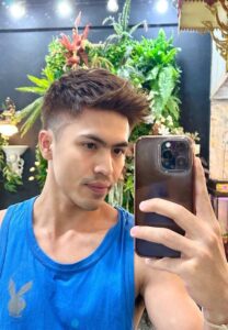 อาร์ม-ธีรกิจ-รุปหล่อ