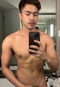 อาร์ม-ธีรกิจ-สุดแซ่บ