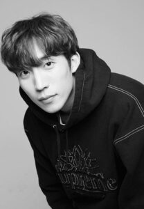 ลีซังฮี-ขาวดำ