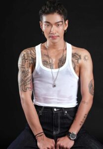 เม้ก อภิสิทธิ์ found