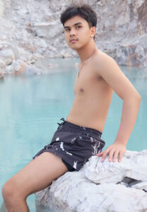 Non Natchanon travel