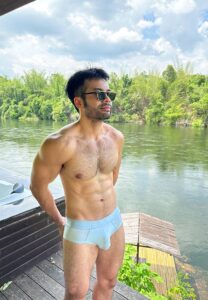 ก้อง ก้องหล้า