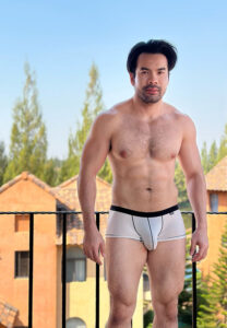 ก้อง ก้องหล้า